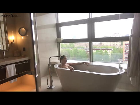 ❤️ Usana olukhulu oluxhuzula intshontsho lalo kwigumbi lokuhlambela ❤️  kuthi xh.porn-milf300.ru ❌️❤